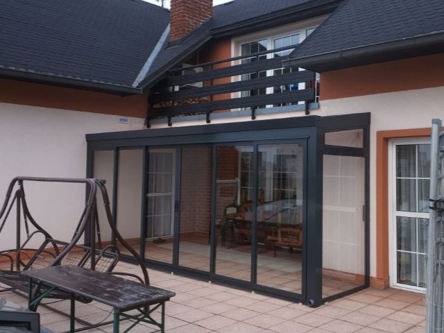 Jak vytvořit zimní wellness zónu v hliníkové zimní zahradě