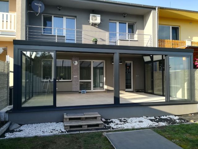 Hliníková zimní zahrada: spojení elegance s funkcí